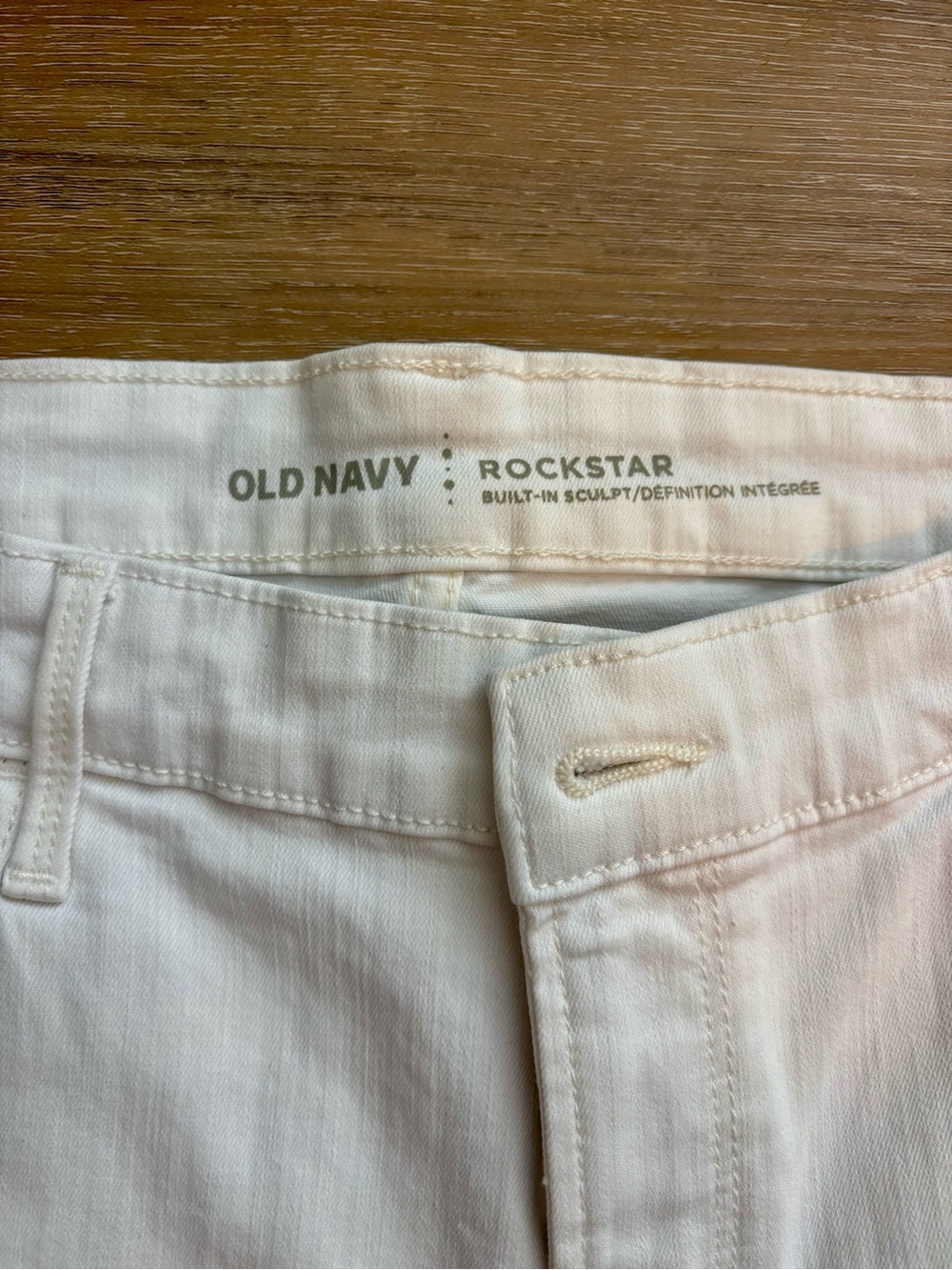 Old Navy Rockstar Women's Cream Skinny Jeans